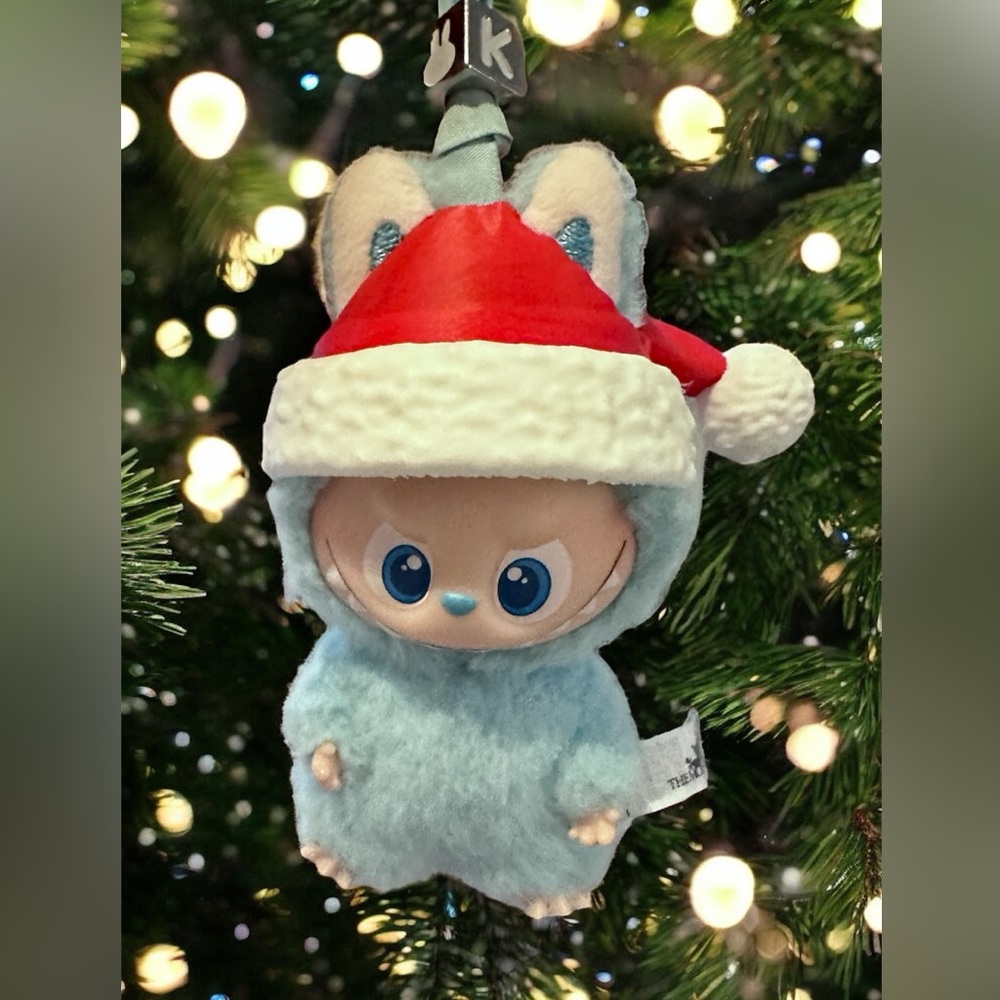 3D made Santa Hat do Pin for love Labubu 
Doll not included